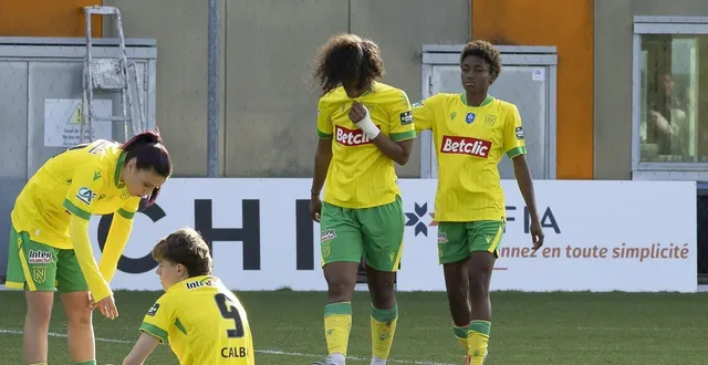 photo  les nantaises de julie swierot et lucie calba ont manqué de réalisme pour se qualifier contre strasbourg.  &copy;  philippe jeuland 