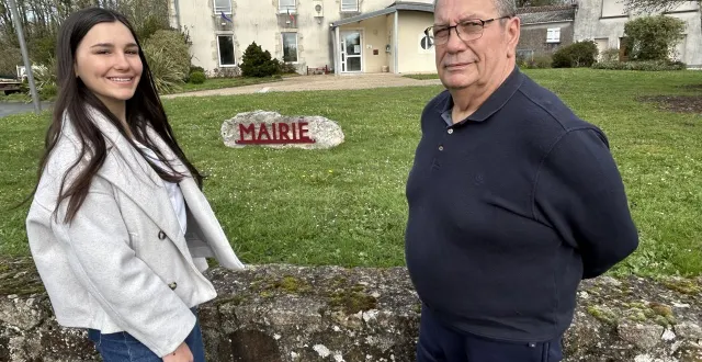 photo  saint-andré-sur-sèvre, jeudi 12 mars. méline bodin et son papy, michel etavard, siégeront au sein de la même assemblée municipale. une situation rare qui traduit l’esprit d’engagement citoyen du tandem.  &copy;  co – fabien gouault 