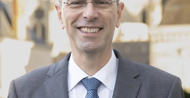 photo  etienne glémot reste maire au lion-d'angers.  &copy;  etienne glémot 