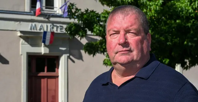 photo  yves berland est réélu maire.  &copy;  archives co - laurent combet 