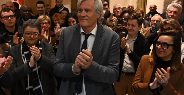 photo  stéphane le foll arrive en tête au premier tour au mans.  &copy;  le maine libre - denis lambert 