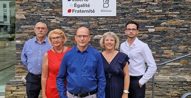 photo  de gauche à droite : eric ravin, nelly dande, marc pierrot, nadège blon, maxence lebreton.  &copy;  ouest-france 
