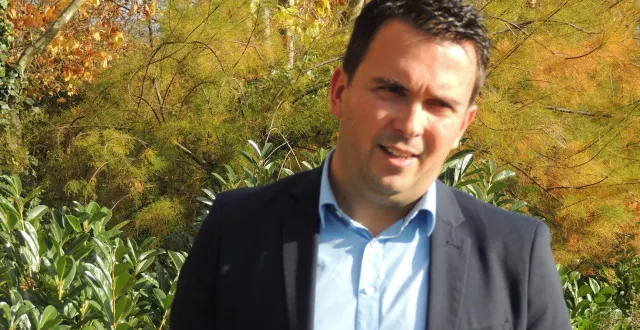 photo  benoît cochet, maire depuis 2018, a été très largement réélu dès le premier tour de l’élection municipale de montreuil-juigné.  &copy;  archives ouest-france 