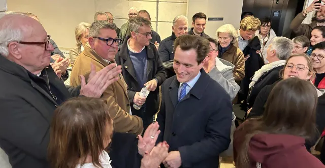 photo  au lude, rené de nicolaÿ a été très largement élu avec un peu plus de 80 %.  &copy;  le maine libre 