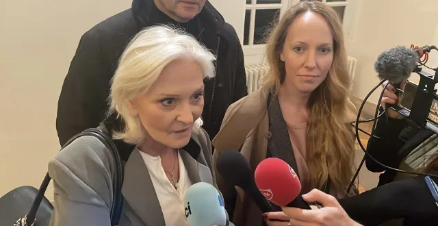 photo  marie-caroline le pen, dimanche 15 mars 2026, à la préfecture de la sarthe, après l’annonce des résultats du premier tour des municipales.  &copy;  ouest-france 
