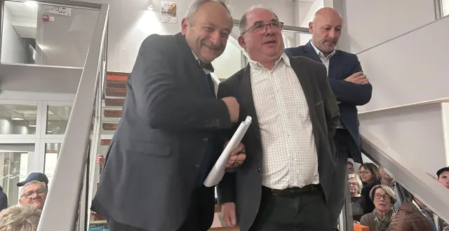 photo  doué-en-anjou, dimanche 15 mars 2026. maire sortant, michel pattée va laisser sa place à son opposant historique, bruno cheptou, qui l’emporte haut la main face à anatole micheaud.  &copy;  co – yg 