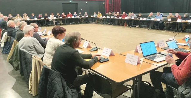 photo  le conseil communautaire a siégé à saint-cosme-en-vairais.  &copy;  le maine libre 