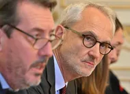 photo  antoine leroy, procureur de la république de nantes, aux côtés du préfet de loire-atlantique fabrice rigoulet-roze, lors de la présentation des chiffres de la délinquance, en janvier 2025. 