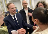 photo  la liste du maire sortant, florian bercault, s’impose en un tour à laval. 