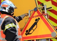 photo  la circulation rendue difficile sur le périphérique est de nantes après l’accident d’un poids lourd, près de la porte d’anjou, durant la nuit du lundi 16 mars. 