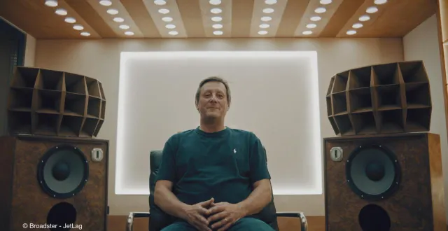 photo  l'animateur max témoigne dans libre antenne  &copy;  broadster & jet lag 