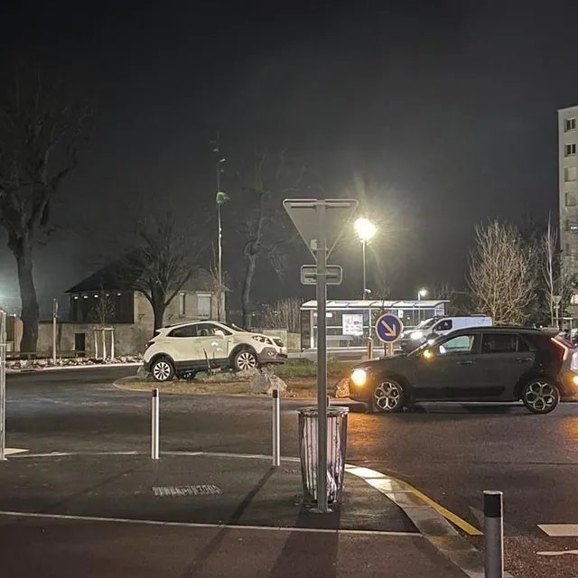 photo cet accident n’a fait, a priori, aucun blessé, dimanche 15 mars 2026 à caen.  ©  ouest-france