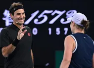 photo  roger federer en double avec l’australienne ashleigh barty, lors de l’ouverture de l’open d’australie, en janvier 2026. 