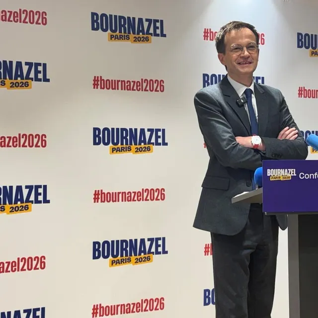photo le candidat horizons, soutenu par renaissance, pierre-yves bournazel, lors de la présentation de son programme \\