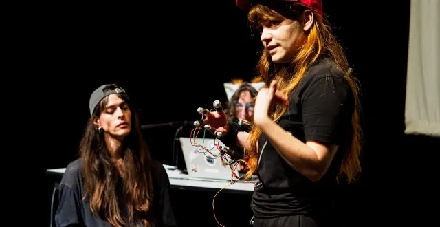 photo  que la machine vive en moi, de romane nicolas, à voir dans le cadre du festival idéal.  &copy;  marine charbonnier 