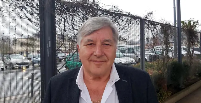 photo  pierre besnard, tête de liste de « vivons chevillé », donne sa démission au lendemain du premier tour des élections municipales de mars 2026.  &copy;  le maine libre 