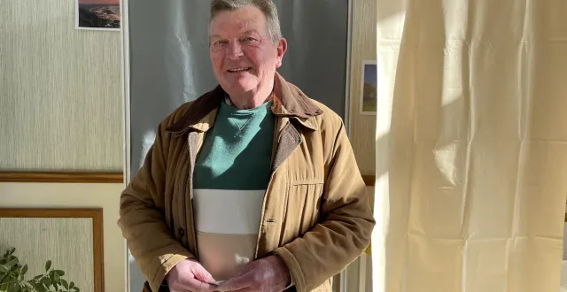 photo  jean-marc lannez a remporté l’élection municipale au premier tour à aure-sur-mer (calvados), dimanche 15 mars 2026, avec plus de 90 des voix.  &copy;  ouest-france 