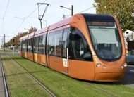photo  le jeune trottinettiste a été heurté par le tramway et transporté en état grave à l’hôpital. 