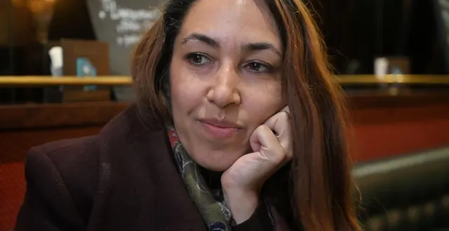 photo  poétesse iranienne réfugiée politique en france, mahtab ghorbani est une militante féministe. elle était l’invité du printemps des poètes, à angers, ces vendredi 13 et samedi 14 mars.  &copy;  co - michel durigneux 