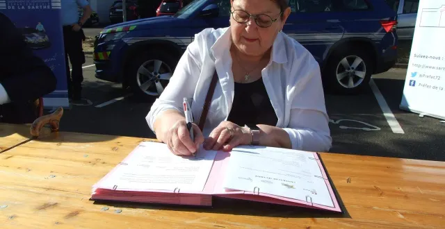 photo  anne-marie deloubes est candidate à sa succession, sa liste est arrivée en troisième position au premier tour.  &copy;  ouest-france 