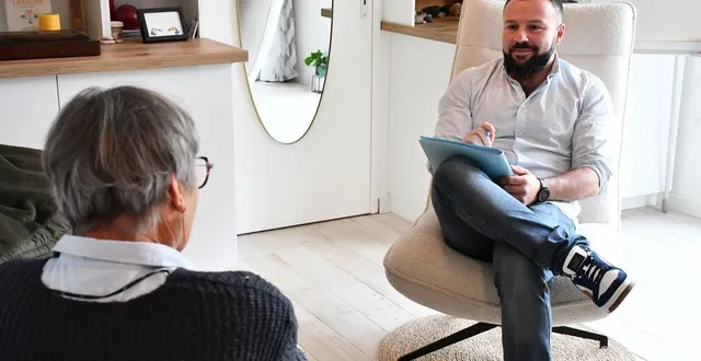 photo  de futurs retraités se tournent vers des coachs de vie pour mieux vivre leur retraite.  &copy;  co – justine brichard 