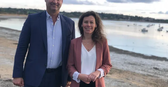 photo  déborah pawlik et le député christophe blanchet ont perdu l’élection municipale, à merville-franceville (calvados). au lendemain de la défaite, la tête de liste a annoncé qu’elle ne siègera pas au conseil municipal.  &copy;  archives ouest-france 