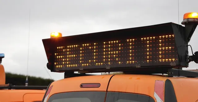 photo  l’accident s’est produit sur l’a84, lundi 16 mars 2026, à la lande-d’airou entre villedieu-les-poêles et avranches (manche).  &copy;  michel coupard, ouest-france 