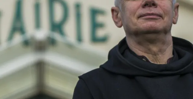 photo  jean-philippe duval, moine et élu municipal.  &copy;  le maine libre - denis lambert 