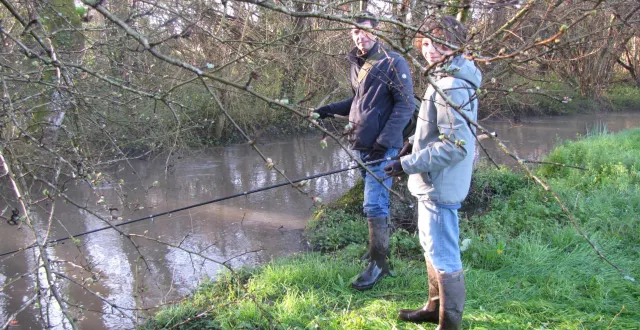 photo  l’ouverture de la pêche à la truite a attiré des jeunes.  &copy;  co 