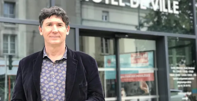 photo  jean-paul pavillon est réélu maire des ponts-de-cé (maine-et-loire) avec 84,30 des voix.  &copy;  ouest-france 