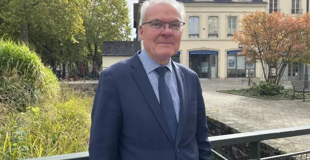 photo  didier reveau a obtenu la confiance de plus des deux tiers des fertois aux élections municipales du 15 mars 2026.  &copy;  le maine libre – thomas négrier 