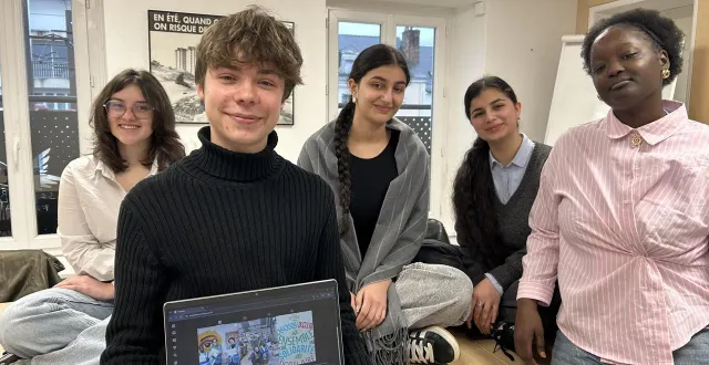 photo  luna, léopold, mariam, sima et anta font partie du mouvement jeunes du secours populaire de la sarthe.  &copy;  photo le maine libre 
