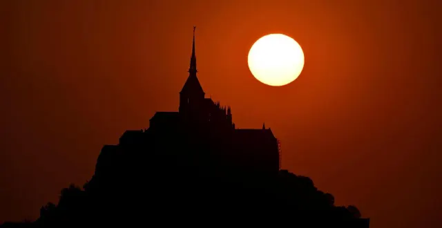 photo  le mont-saint-michel sous l’objectif de notre reporter photographe stéphane geufroi.  &copy;  stéphane geufroi / ouest france 