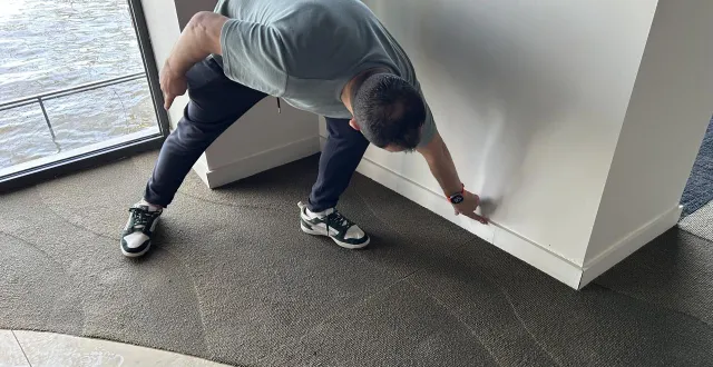 photo  l’eau était rentrée dans le restaurant belle rive et avait endommagé certains murs.  &copy;  ouest-france 