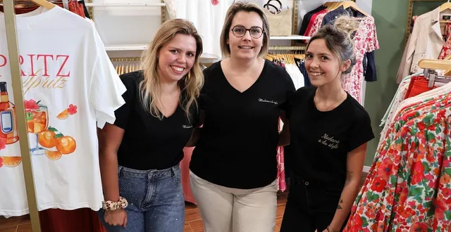 photo  marine commère, la gérante de la boutique madame a du style de sablé-sur-sarthe, entourée par mélissa primel, la fondatrice de l’enseigne, et louane croissant, sa petite sœur associée, à quelques jours de l’ouverture du magasin sabolien.  &copy;  ouest-france 