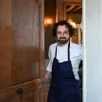 photo  bouchemaine, le 25 novembre 2025. romain zarazaga garde la tête froide malgré l’obtention de sa première étoile michelin pour le restaurant lueurs. 
