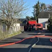 photo  ce mardi 17 mars 2026, à 17 h 30, les pompiers étaient toujours en intervention pour éteindre un feu d’habitation à sainte-jamme-sur-sarthe. 