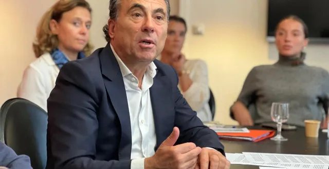 photo  yves foulon a été réélu dimanche avec 66,51 des voix à arcachon. photo d’archives.  &copy;  archives ouest-france 