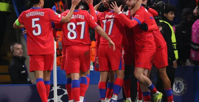 photo  le psg a éteint tous les espoirs de chelsea en un quart d’heure de jeu seulement.  &copy;  getty images via afp / ryan pierse 