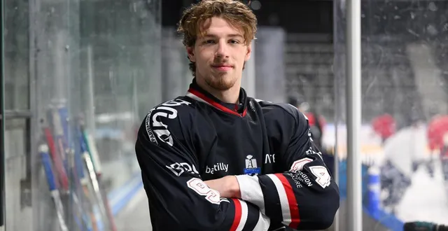 photo  simon pasquet a inscrit son premier but en ligue magnus.  &copy;  co - josselin clair 