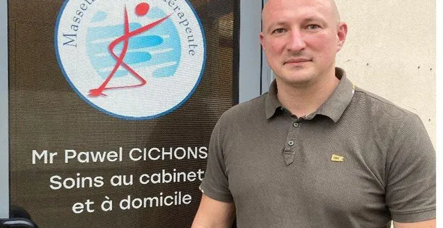 photo  pawel cichonski devant le cabinet qu’il vient d’ouvrir, rue nationale, à chateauneuf.  &copy;  ouest-france 