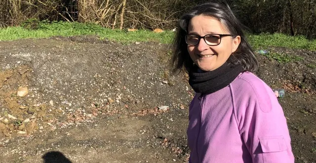 photo  sandrine martin, en charge de capturer les chats libres dans la commune de noëllet.  &copy;  ouest-france 