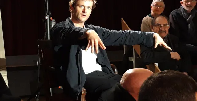 photo  véritable performance artistique, le spectacle a fait revivre la nuit du 4 août 1789.  &copy;  co 