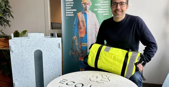 photo  sainte-gemmes-sur-loire, vendredi 6 mars 2026. emmanuel bardin collecte les équipements de protection individuelle usagés, qui sont ensuite recyclés.  &copy;  co – chloé bossard 