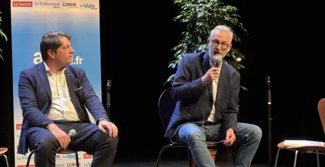 photo  lors du débat organisé par ouest-france et l’orne combattante, pour les élections municipales de flers (orne), le candidat jean-françois brisset a évoqué la réouverture de la ligne caen-flers.  &copy;  ouest-france 