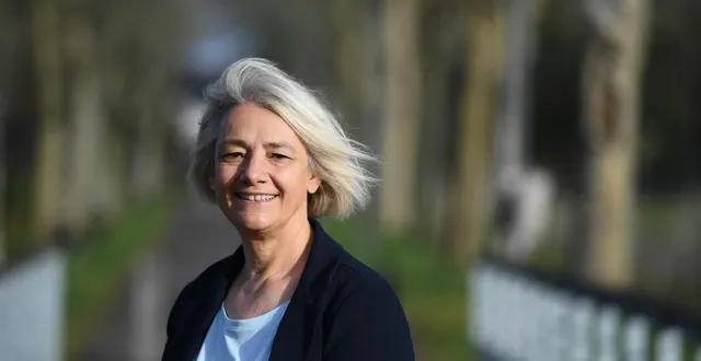 photo  saint-barthélemy-d’anjou, février 2026. isabelle raimbault, candidate aux élections municipales, lors de sa campagne 2026.  &copy;  co – josselin clair 