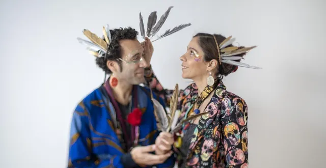 photo  le duo bonbon vodou présentera son spectacle « epopée métèque » à saint-lézin, le samedi 18 avril à 20 h.  &copy;  cahuate milk 