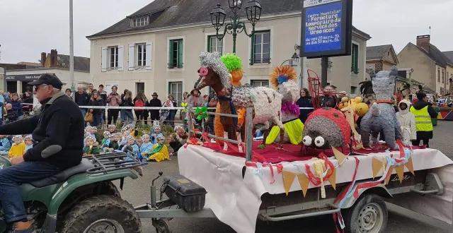 photo  chaque année, les écoles rivalisent de créativité pour décorer son char.  &copy;  archives le maine libre 