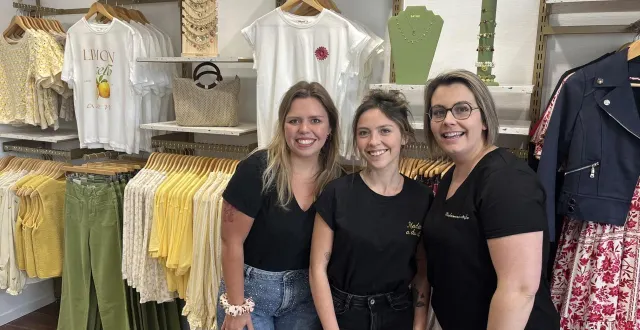 photo  de gauche à droite : mélissa primel, louane croissant et marine commère.  &copy;  le maine libre 