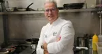 photo  Pour Camille Constantin, le chef à la tête du Moulin des quatre saisons, restaurant gastronomique de La Flèche (Sarthe) depuis trente ans cette année, la perte de l’étoile au guide Michelin, « c’est beaucoup de pression en moins » et, heureusement, « pas de perte de chiffre d’affaires ». 